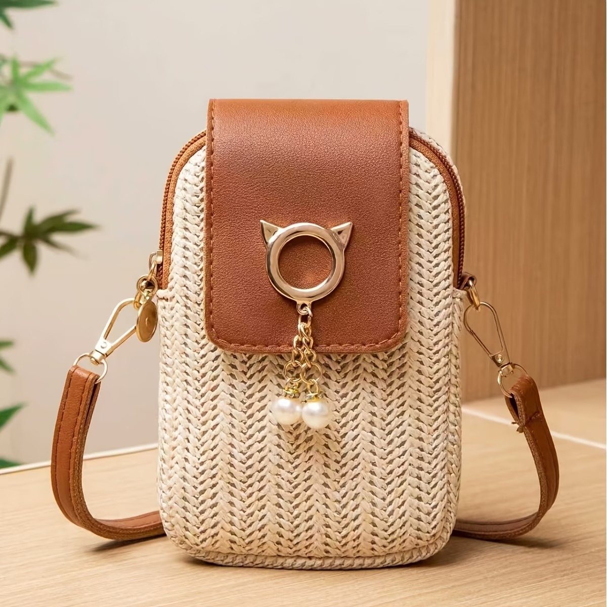 Vacation-style Straw Woven Tassel Phone Pouch  6