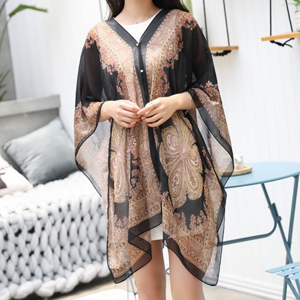A New Summer Women's Chiffon Almond-shaped Shawl 9